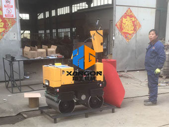 手扶式小型壓路機(jī)的用途以及特點