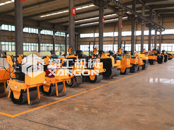 小型壓路機磨合期在操作過程中應(yīng)該注意哪些細節(jié)？