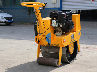 網(wǎng)上購買小型壓路機(jī)能找到信得過廠家嗎？